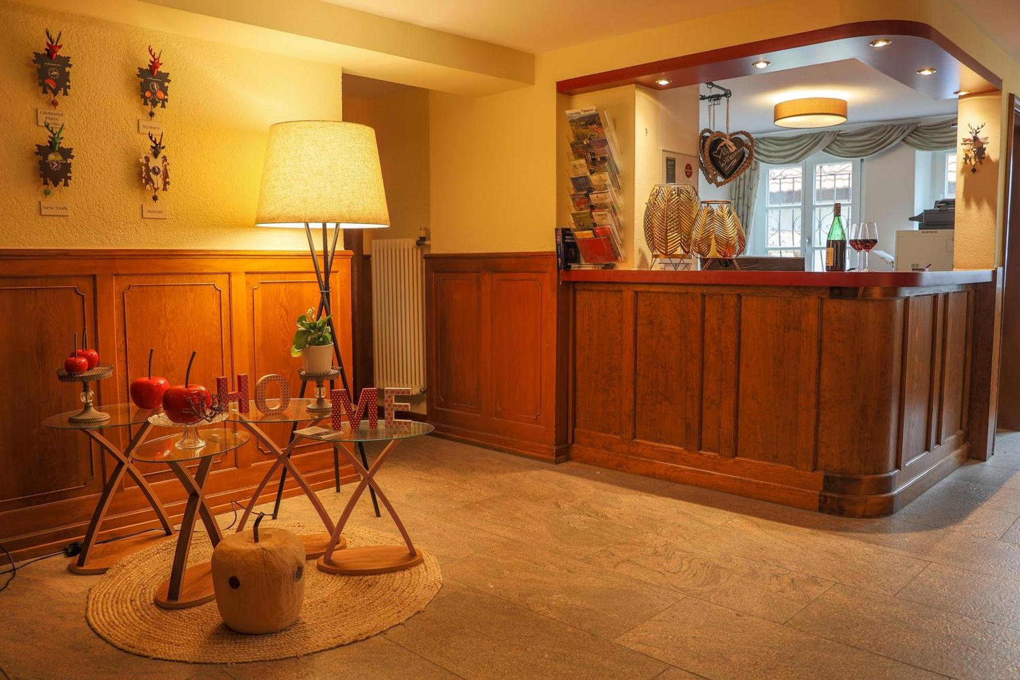Hotel-Gasthaus Goldener Engel Glottertal Bagian luar foto