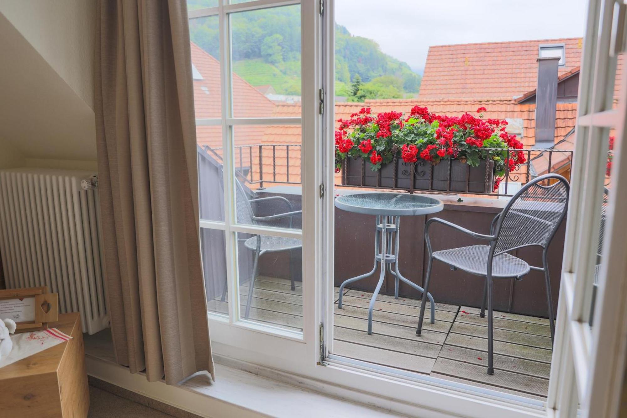 Hotel-Gasthaus Goldener Engel Glottertal Bagian luar foto