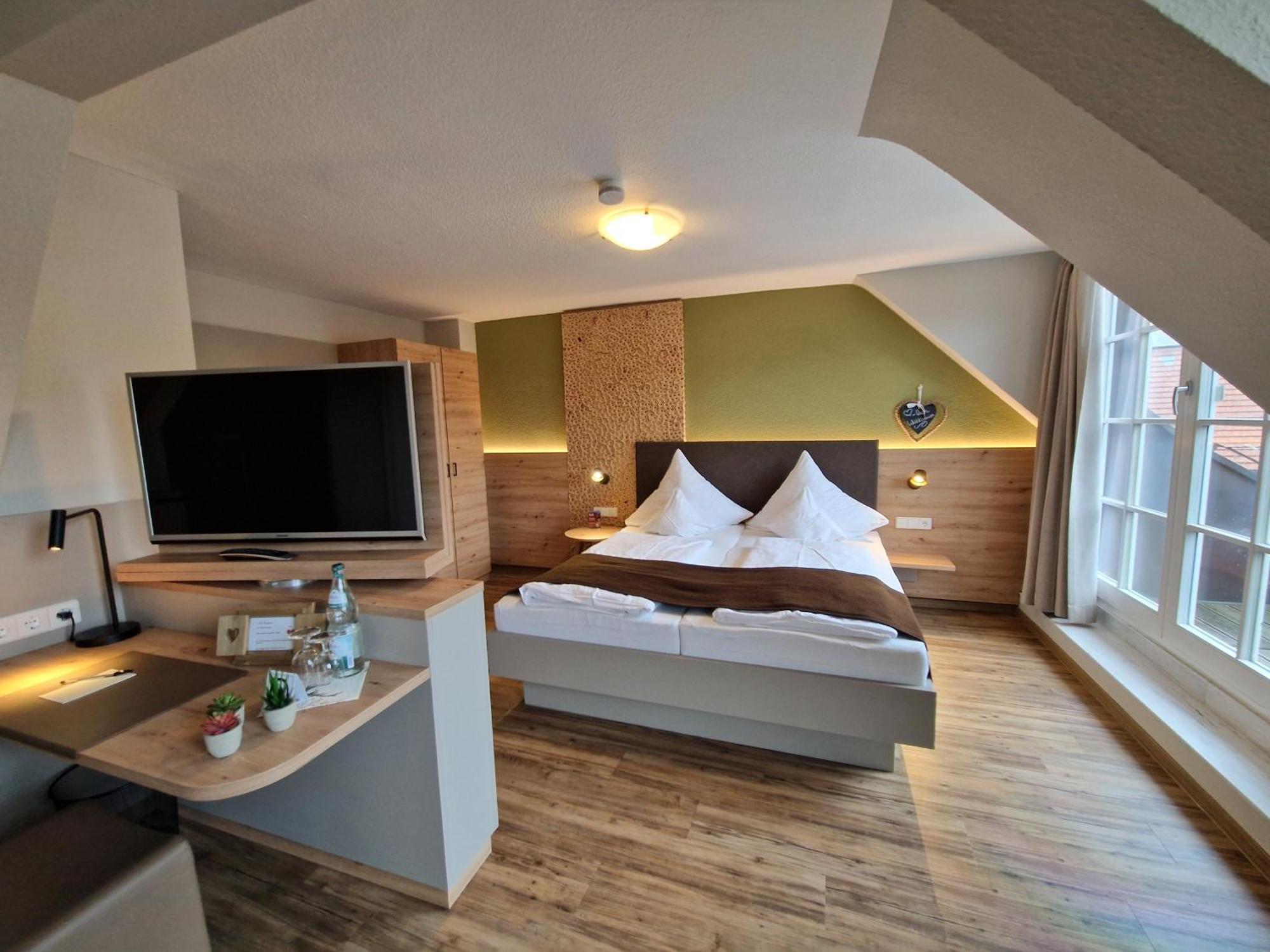 Hotel-Gasthaus Goldener Engel Glottertal Bagian luar foto